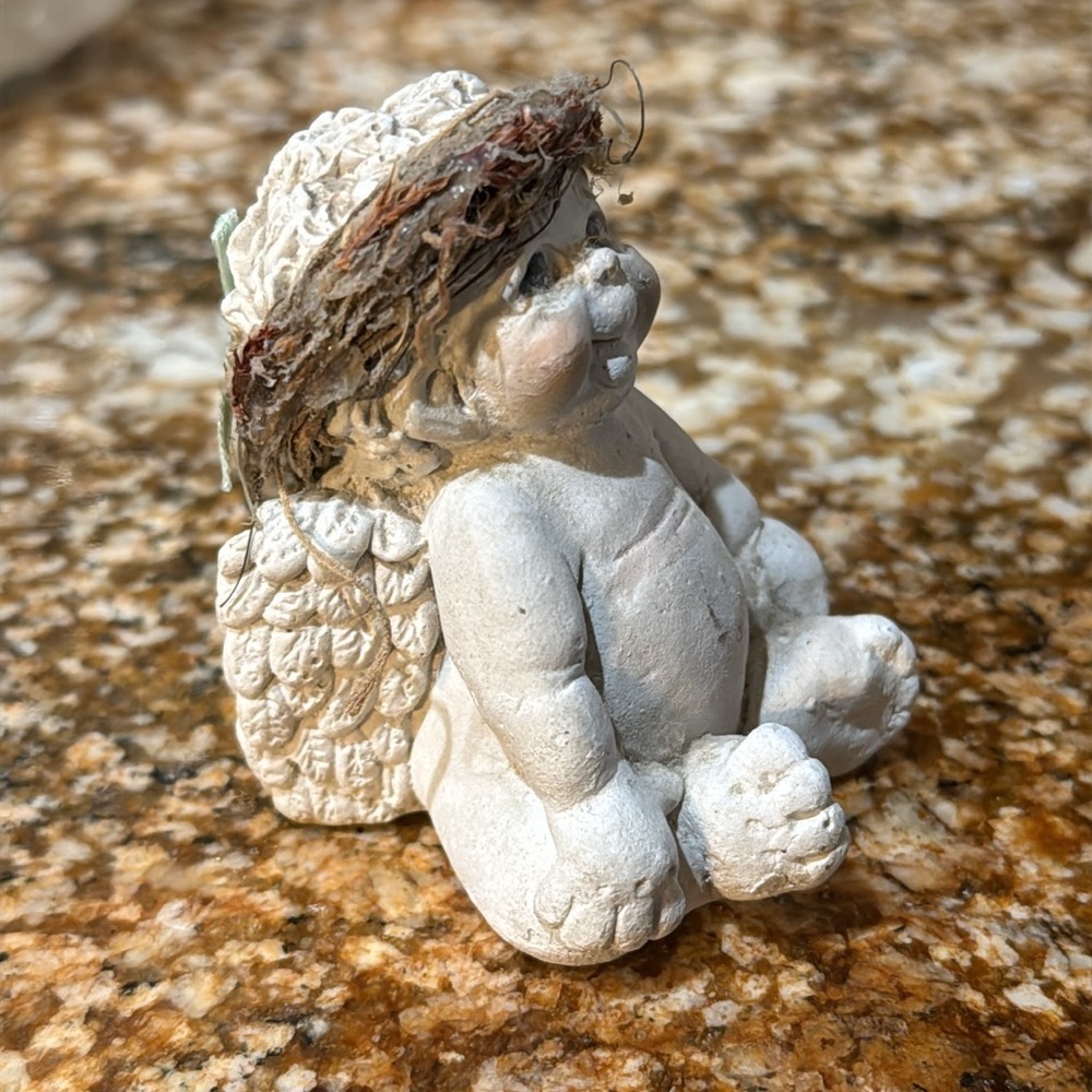 White Cherub Figurine Vintage Kristen 1999 - Picture 3 of 5